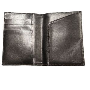 Coach Water Buffalo Black Leather Passport Cover Case Wallet Unisex Travel